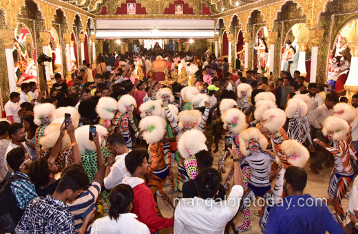 Mangalore dasara bigins